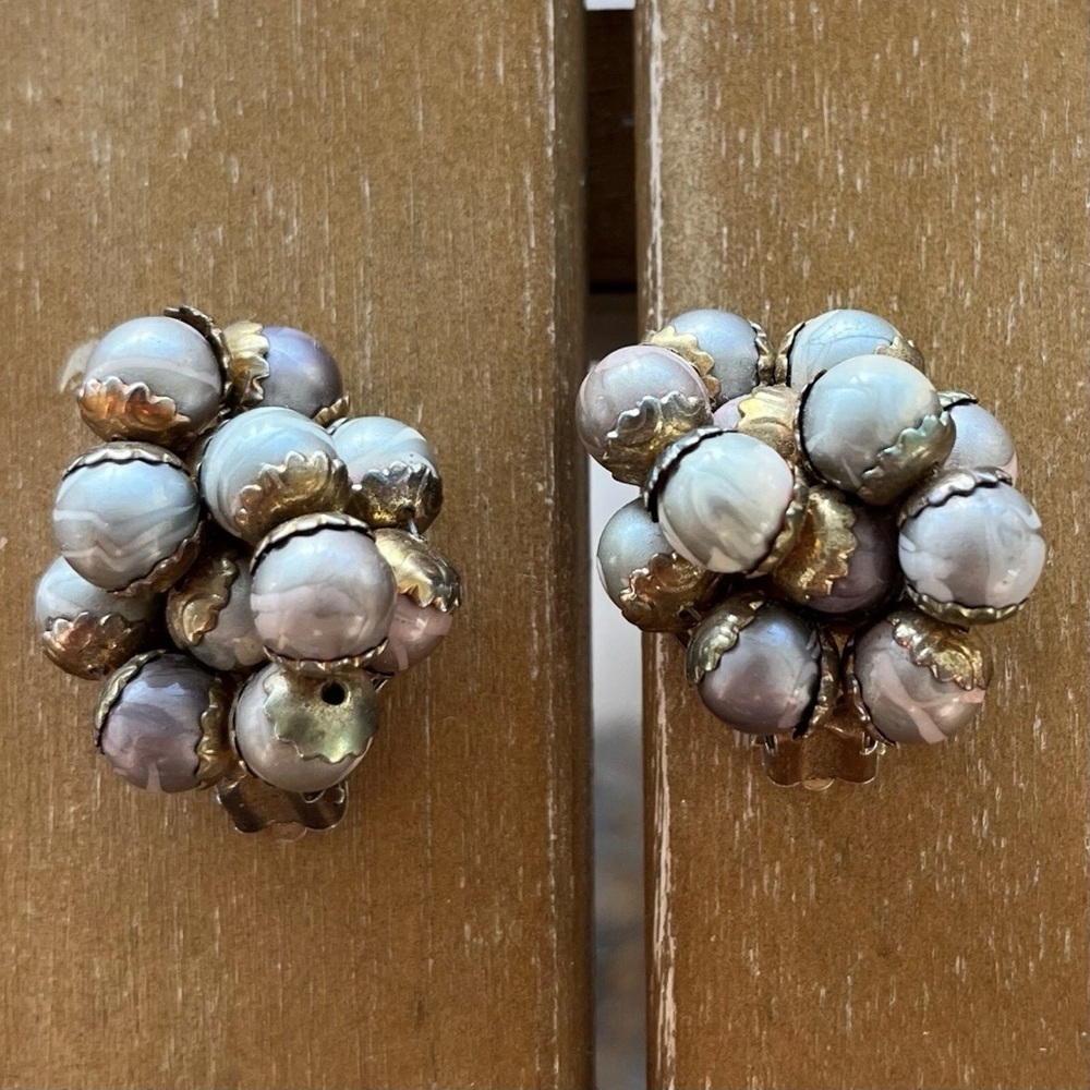 Pink Cream Silver Cluster Beaded Ball Gold Clip On Earrings Vintage 50s 60s